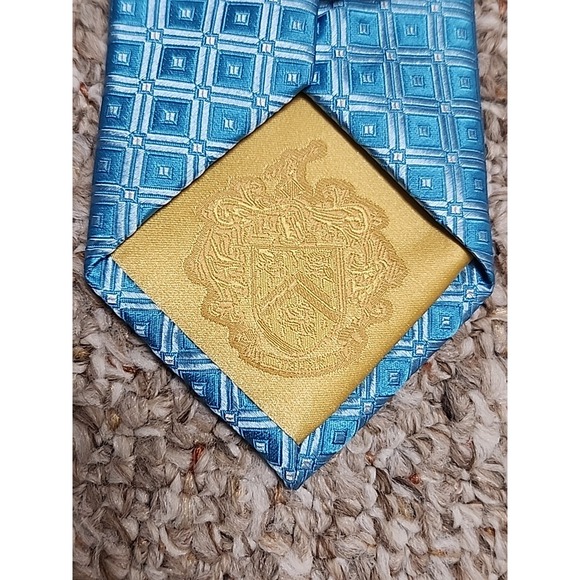 Donald Trump Signature Necktie Blue Geometric  Pattern Silk Tie Classic NWT - Picture 7 of 8